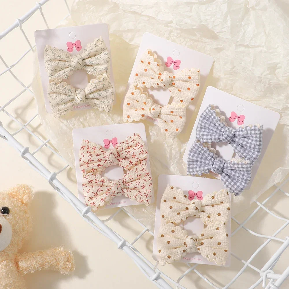 2Pcs Flower Print Bow Hair Clips for Baby Girls – Handmade Plaid Bowknot Hairpins