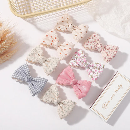2Pcs Flower Print Bow Hair Clips for Baby Girls – Handmade Plaid Bowknot Hairpins
